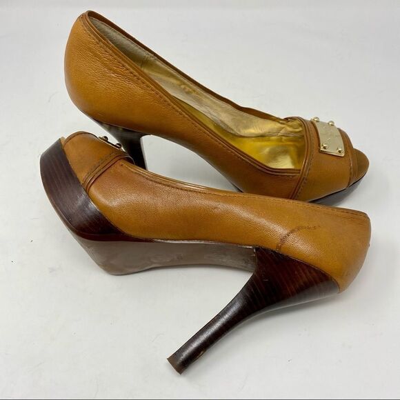 Michael Michael Kors - Peep Toe Heels (8.5) - Picture 16 of 16